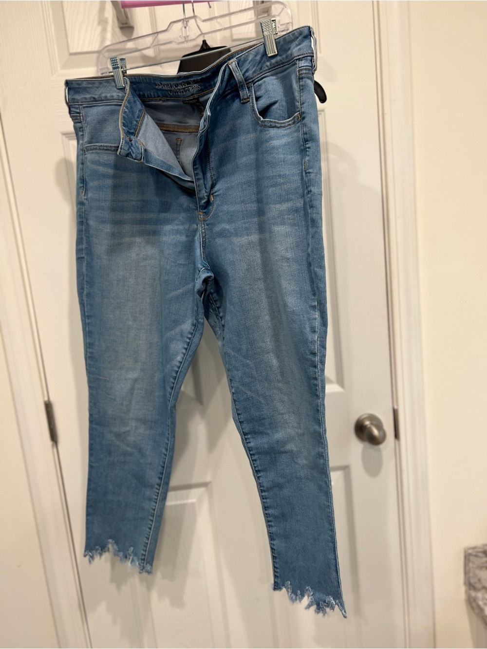 American Eagle Outfitters Light Blue High-Rise Ankle Jeggings